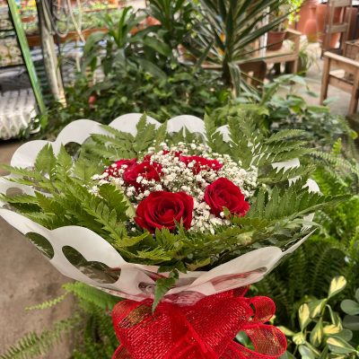 4 rosas